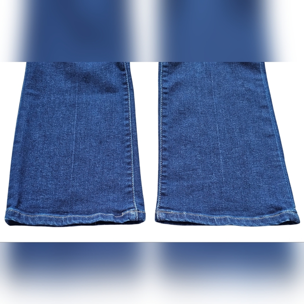 Joe's Jeans Women's Ivana Mid-rise Bootcut, Size 29, Like New - Picture 5 of 10
